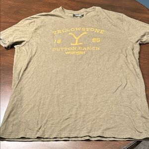 Wrangler Men's Tan Graphic Tee